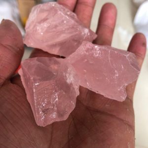 Ornaments |   100G Natural Raw Pink Quartz Crystal Rough Stone Crystal Natural Stones And Minerals Fish Tank Stone Ornaments light pink